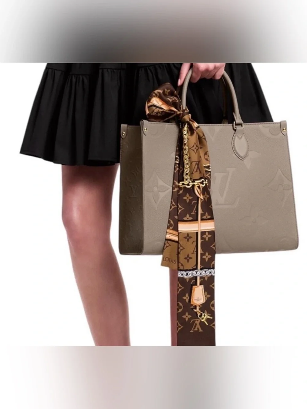 ❤️ Louis Vuitton Monogram Confidential Bandeau Silk Scarf